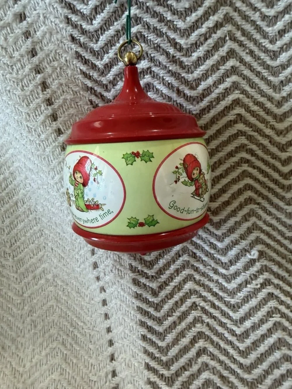 1983 Hallmark Muffin Friendship Musical Ornament Wind Up QMB9047 Works Box